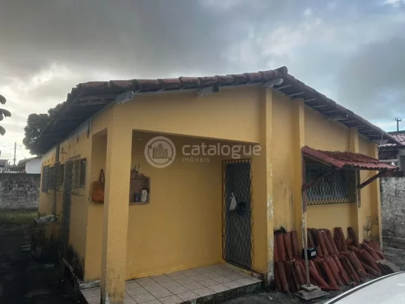 Imagem Casa Antiga com Potencial no Conjunto Ponta Negra