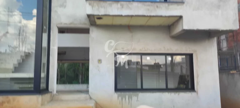 Imagem Arquitetura Moderna - Casa em Fase de Acabamento