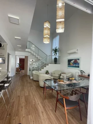 Imagem Casa à Venda em Condominio de Altao Padrão no Massaguaçu em Caraguatatuba