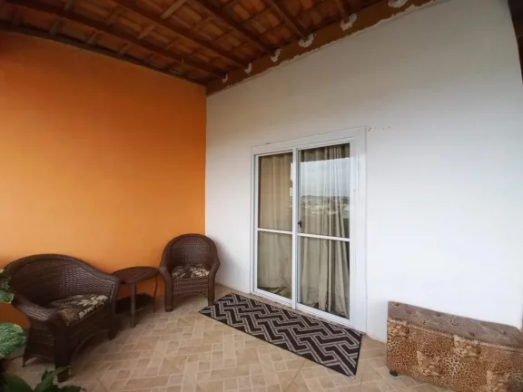 Imagem Sobrado com 3 dormitórios à venda, 200 m² por R$ 435.000,00 - Vila Correa - Ferraz de Vasconcelos/SP
