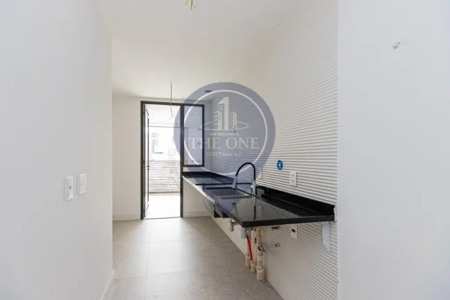 Imagem Apartamento à venda em Pinheiros, São Paulo-SP: 3 quartos, 2 salas, 5 banheiros, 2 vagas de garagem, 164,00 m² de área.