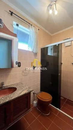 Imagem Esta casa ampla e funcional, com 218m² de área construída, está localizada no Jardim Bela Vista,...
