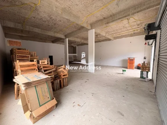 Imagem Lojão com 180m² à Venda em Santa Paula - Pronta para o Seu Negócio!
