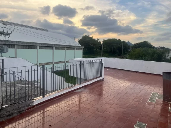 Imagem Casa para Venda em São Paulo, Vila Comercial, 3 dormitórios, 2 banheiros, 3 vagas