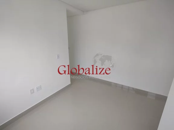 Imagem CASA SOBREPOSTA ALTA MARAVILHOSA DUPLEX COM 3 DORMITÓRIOS SENDO 1 SUÍTE NO BAIRRO DA PONTA DA PRAIA EM SANTOS (SP) POR R$.920.000,00.