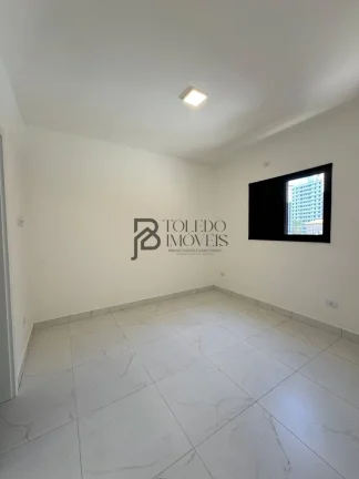 Imagem Casa Triplex de 2 dormitórios com suítes no bairro Tupi - Praia Grande