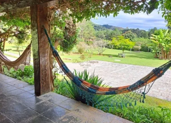 Imagem Casa em Condomínio para Venda em Teresópolis / RJ no bairro Albuquerque
