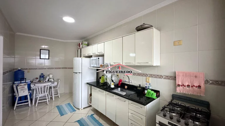 Imagem Apartamento com 2 dormitórios à venda, 108 m² por R$ 680.000,00 - Vila Guilhermina - Praia Grande/SP
