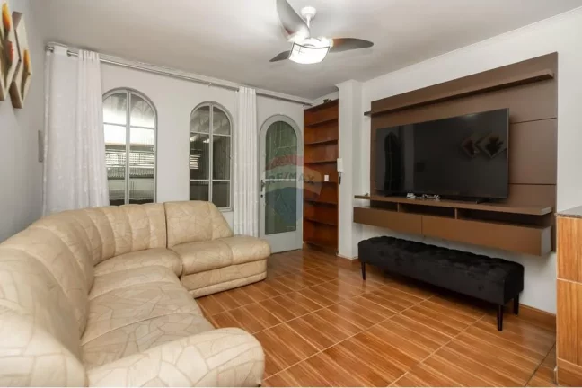 Imagem "Casa Encantadora em Jurubatuba, Pronta Para Morar"