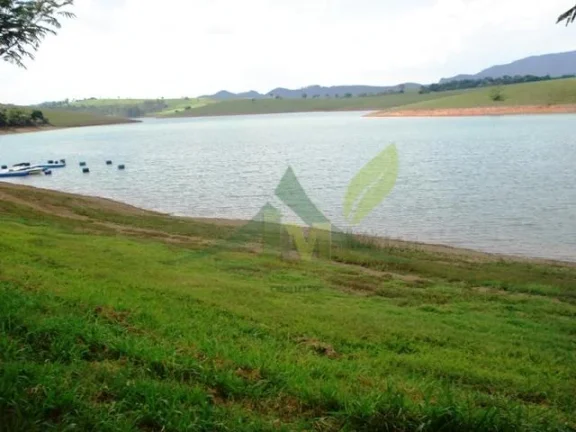 Imagem Chácara à Venda no Condomínio Fechado Enseada do Jacareí – Piracaia
