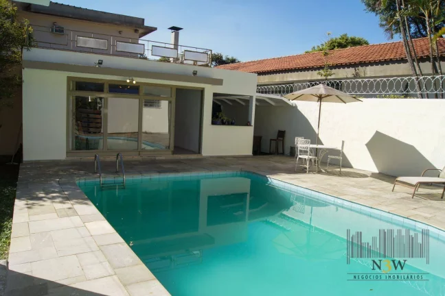 Imagem Casa à venda em Alto de Pinheiros São Paulo SP com 4 dormitórios, 2 suítes, 4 vagas de garagem e 377m² de área construída 602m².