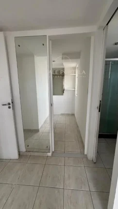 Imagem Excelente apartamento junto a Praça de Casa Forte!