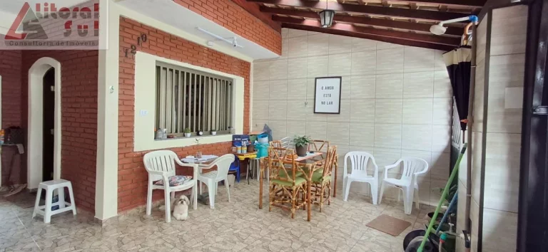 Imagem Imperdível Residência à Venda em Praia Grande-SP, Tupi: 2 Quartos, 1 Sala, 2 Banheiros, 2 Vagas,