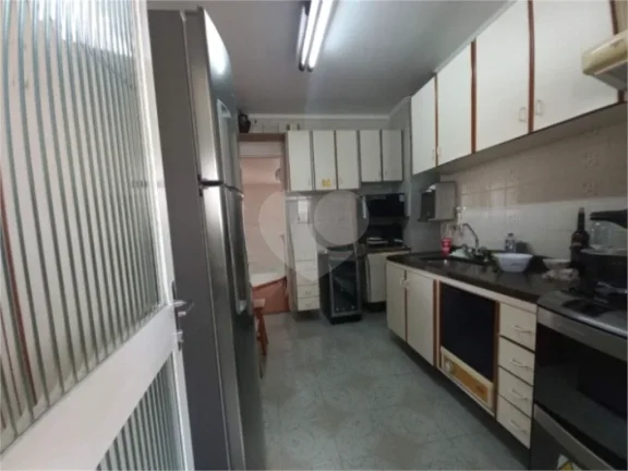 Imagem Apartamento à venda com 3 quartos, sendo 1 suíte, no condomínio Edifício Vermont, São Paulo - SP