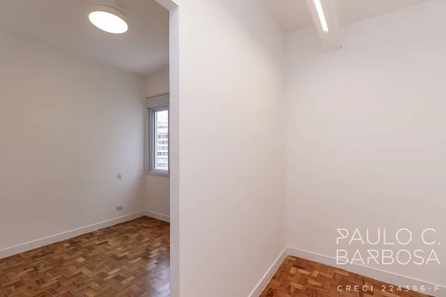 Imagem Higienópolis Venda - 3 Dormitórios (1 Suíte) - 2 Vagas - 230m²
