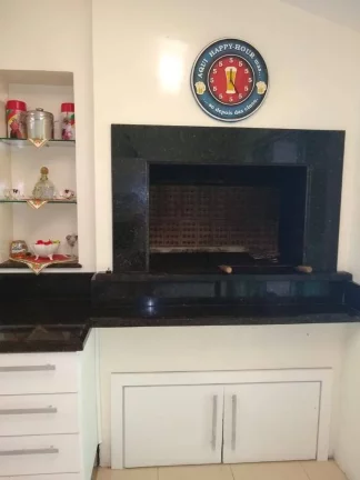 Imagem Casa 5 dormitórios à 170 metros da Praia em Canasvieiras