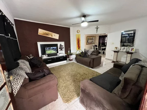 Imagem Casa térrea à venda no Condomínio Boungainvillée I em Peruíbe