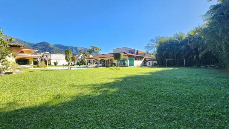 Imagem Casa para Venda em Teresópolis / RJ no bairro Alto