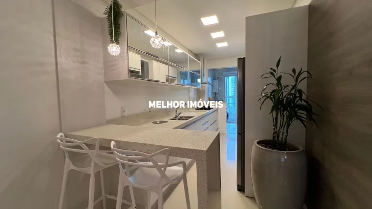 Imagem Apartamento á venda no Pioneiros com 4 dormitórios e 3 vagas de garagem localizado em Balneário Camboriú.