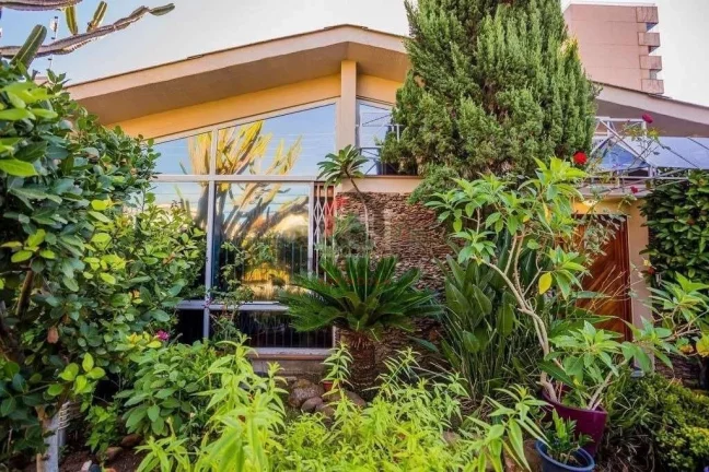 Casa com 4 Quartos à Venda, 376 m² em Jardim Itu - Porto Alegre