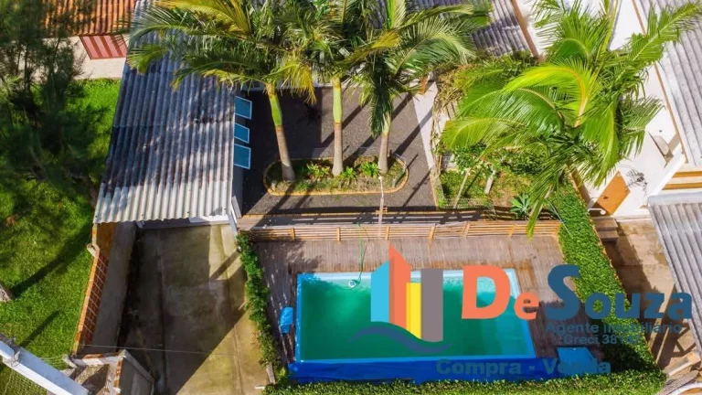 Imóvel com piscina e pergolado próximo ao Centro de Nova Tramandai!