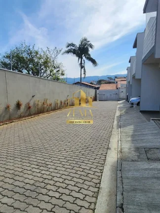 Imagem Sobrado em condomínio, 120m2, 03 dorms, 02 vagas, Espaço Gourmet