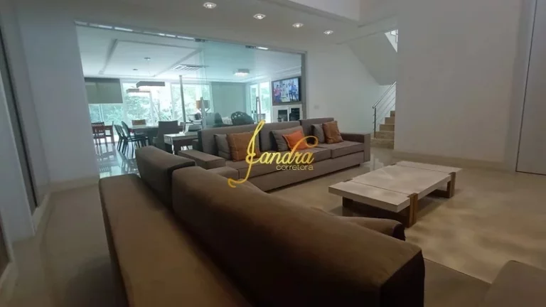 Imagem Linda sobrado com 04 suítes, piscina, piso aquecido,