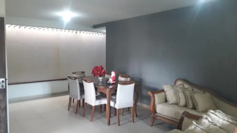Imagem Ampla Casa de 183m² em Poço – Conforto, Segurança e Lazer!