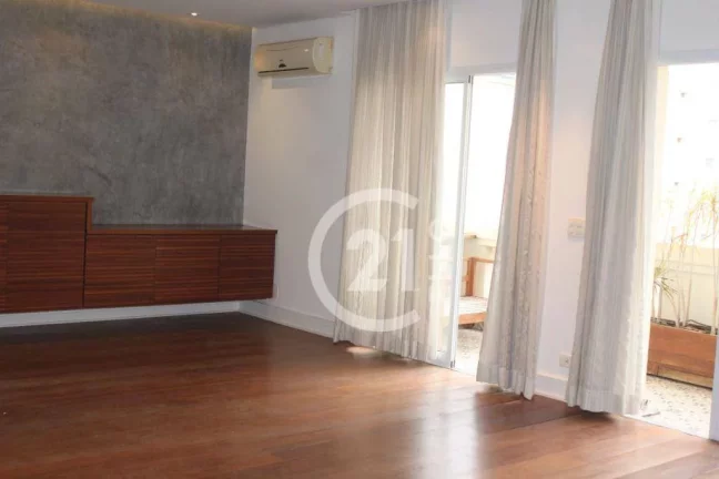 Imagem Apartamento com 3 quartos para alugar nos Jardins - SP