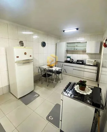 Imagem Casa 3 dormitórios, 111m², 2 vagas, em Vila Aurora