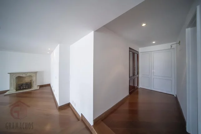 Imagem Apartamento para Alugar | 3 suítes e 3 vagas no Paraíso