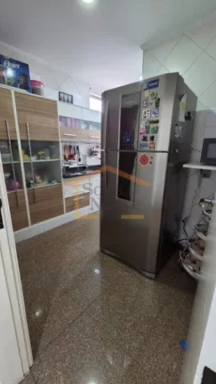 Imagem Apartamento com 80m², 3 dormitórios, sendo 1 suite, armários nos dormitórios, sala para dois amb...