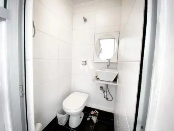 Imagem Sobrado com 3 quartos e 4 banheiros à Venda, 220 m² - Gonzaga em Santos