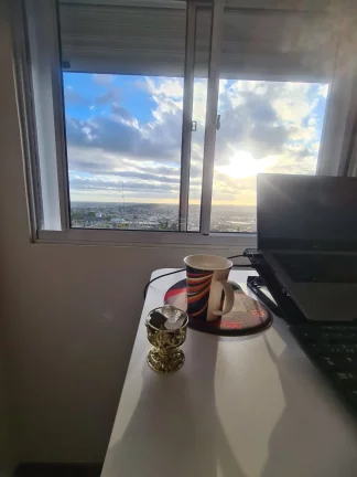 Imagem Apartamento de 2 Dormitórios Com uma linda vista para você tomar o seu café da manhã