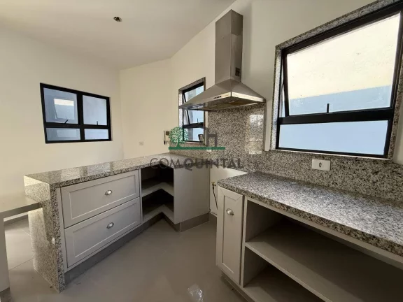 Imagem Casa com 3 Quartos à Venda, 300 m² em Chácara Moinho Velho - Carapicuíba