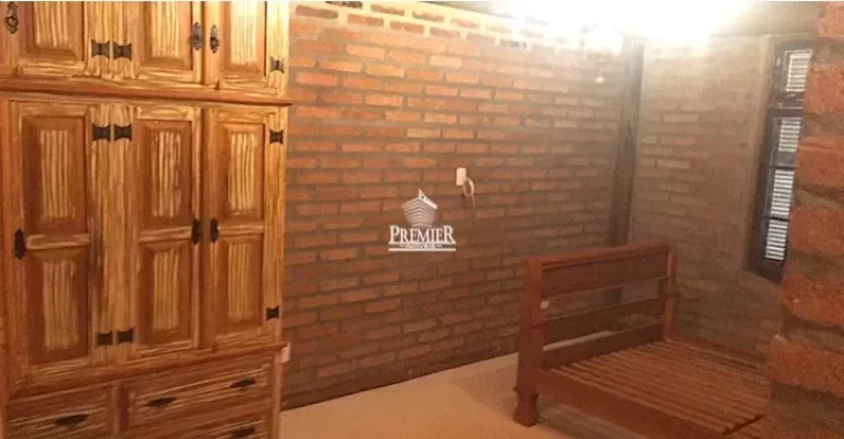 Imagem BÉLISSIMA CHÁCARA A VENDA COM ACABAMENTO RÚSTICO NO MEDEIROS DE ITUPEVA