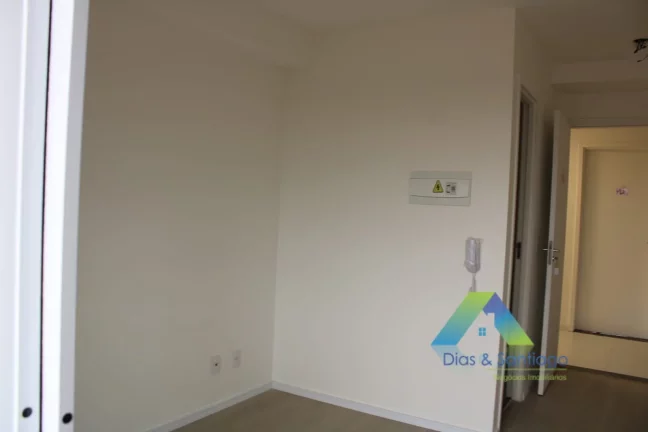 Imagem Lindo apartamento studio novo em localização privilegiada na área nobre e plana da Vila das Mercês próximo de todos os comercios!