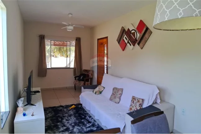 Imagem Casa de dois dormitórios em condomínio fechado em Itaipuaçu