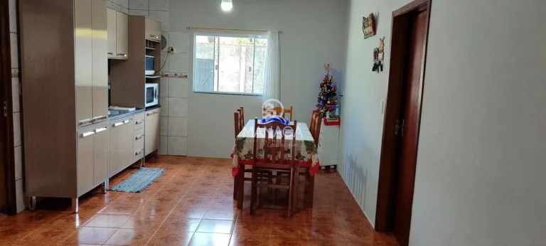 Imagem Casa 2 quartos 1 suíte, 600m da praia, garagem pra 2 carros no São Cristóvão