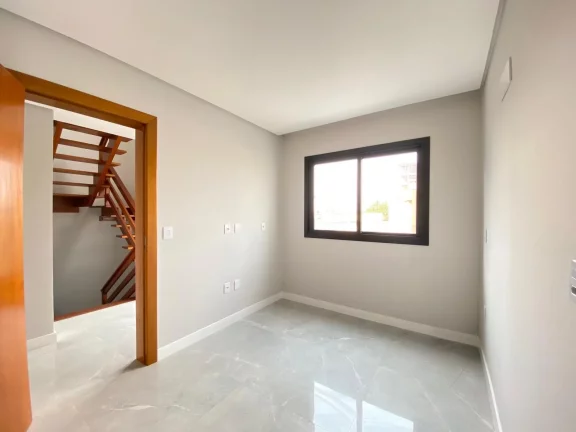 Imagem Triplex à venda em Passo de Torres, Centro, com 3 quartos, 185,91m²