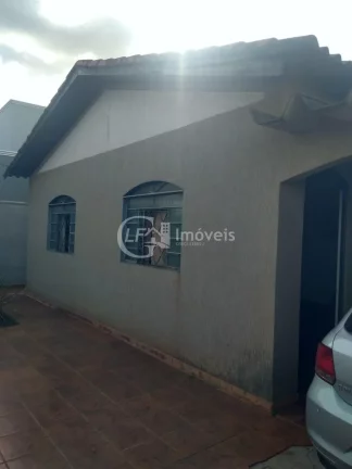 Imagem Casa de 4 quartos à Venda no Parque Residencial Rita Vieira, Campo Grande-MS - 140m² - 2 vagas de garagem