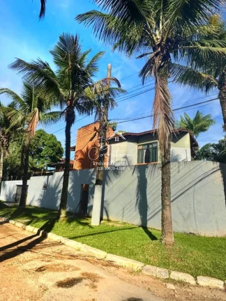 Imagem Casa Jardim Virginia com 4 quartos, 4 suítes, 3 salas e 8 vagas de garagem no Guarujá-SP, bairro Loteamento João Batista Julião!