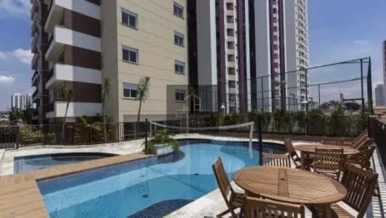 Apartamento de 2 Dormitórios com Sala Estendida e Varanda Gourmet Impecável!