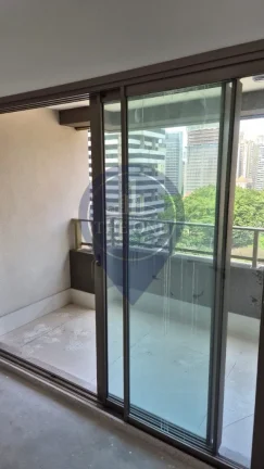 Imagem Studio de Luxo à Venda em Moema, São Paulo-SP: 1 Quarto, 2 Salas, 1 Banheiro, 28m² de Pura Elegância!