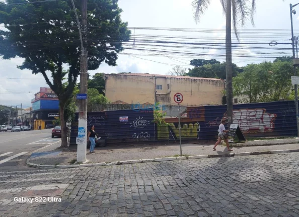 Imagem Área de 922m² no Centro de Embu das Artes: Venda por R$ 6.500.000