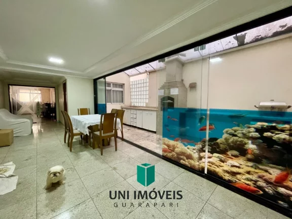 Imagem Apartamento Beira Mar a venda na Praia do Morro 140m², 5 quartos/3 suítes, excelente investimento.