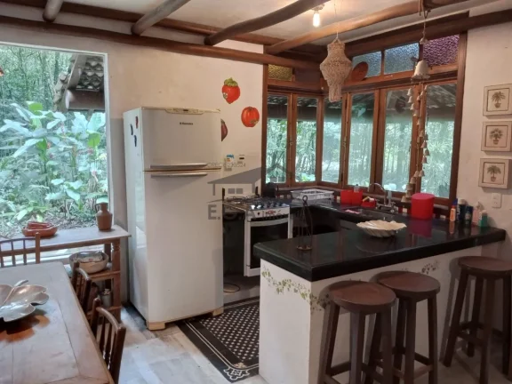 Imagem Casa no sertão da Barra do Una no meio da mata