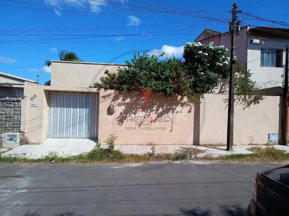 Imagem Casa de 2 Quartos, com quintal, no Bairro Vila velha. 1 Vaga de garagem