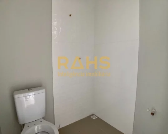 Imagem Excelente Sobrado Geminado com 2 Suítes no Bairro Vila Nova em Joinville/SC. O imóvel possui 76,18...