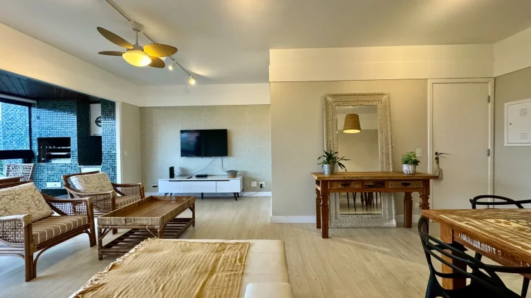Imagem Imperdível: Apartamento à Venda em Riviera de São Lourenço Módulo 06 3 Quartos, 1 Suíte, 2 Salas, 2 Vagas de Garagem, 104m² Área.